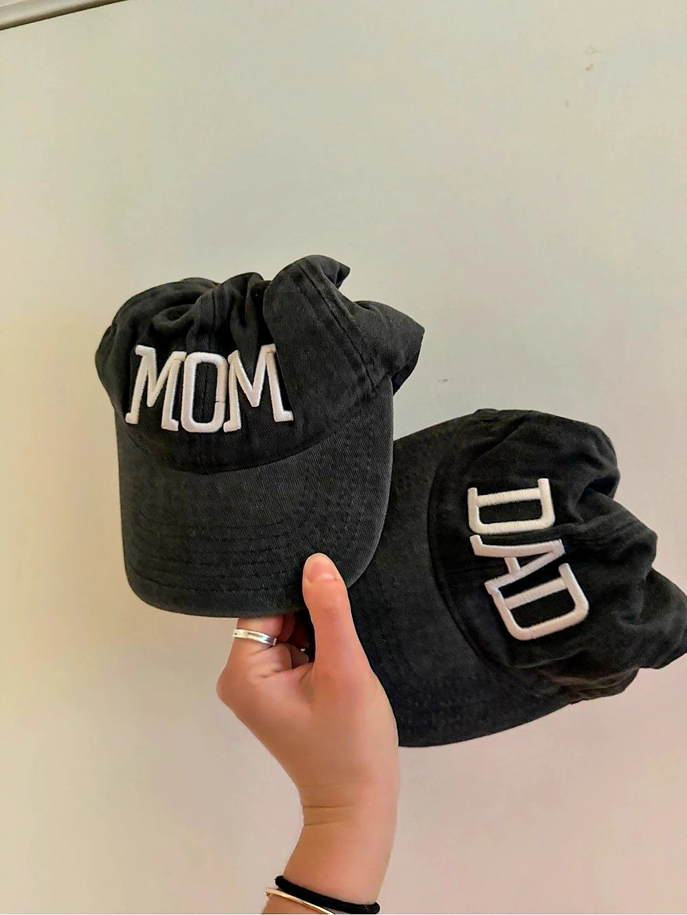 MOM & DAD Baseball Caps 2-Pack in Black/dark grey NWT
